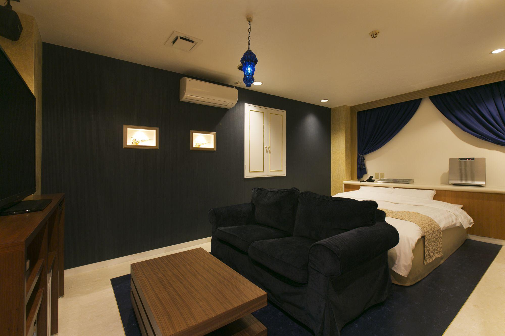 Hotel Atlantis Higashi Osaka (Adults Only) Bagian luar foto